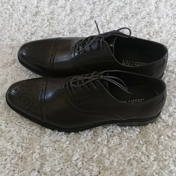 Kenneth Cole Reaction Shoes. - Picture 2 of 6